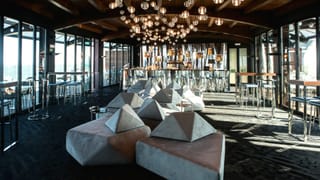 SKY BAR ORIENTE: MODERNIDADE E IRREVERÊNCIA NO CÉU DE LISBOA