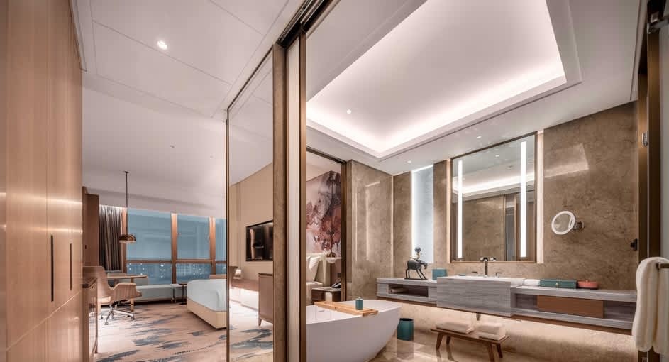 Tivoli_Chengdu_at_Cultural_Heritage_Park_Guest_Room_Deluxe_King_Bathroom