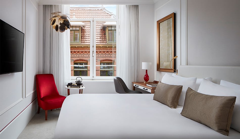 Deluxe Room thumbnail 5