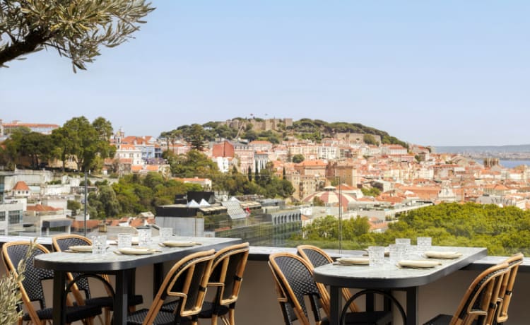 Dinner with views at every stop